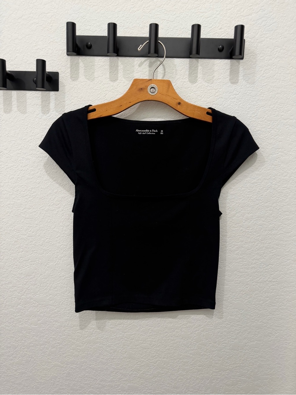 Abercrombie & Fitch Black Square-Neck Short Sleeve Crop Top